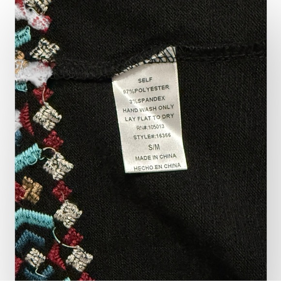 Andree By Unit Aztec Poncho Shawl Women's Size S/M - NWT - Picture 4 of 4